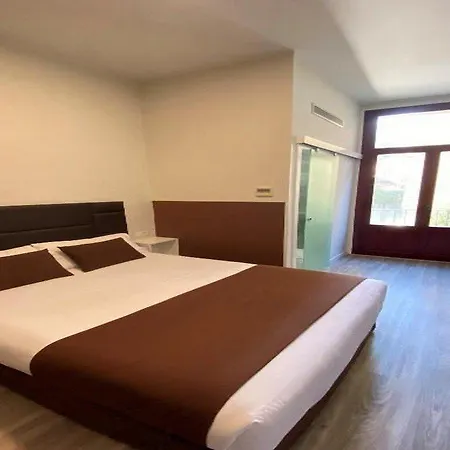 Bcn Urbaness Bonavista Konukevi 2*