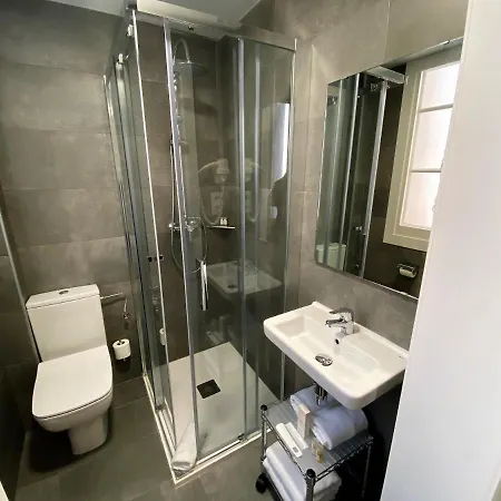 Bcn Urbaness Bonavista Konukevi