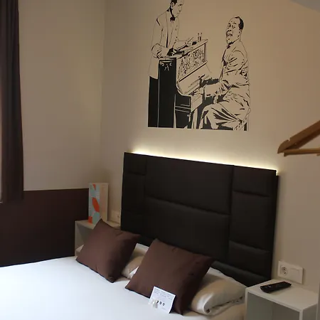 Konukevi Bcn Urbaness Bonavista 2*